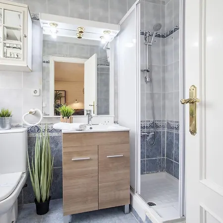 Apartment Station *